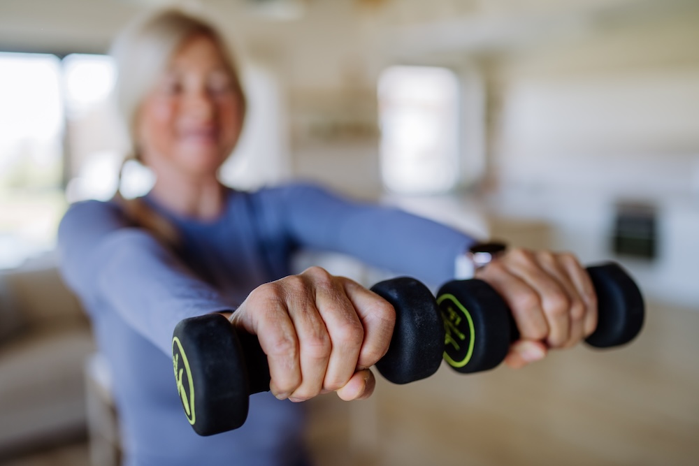 Menopausa: causas do aumento de peso e como evitar Menopausa exercício físico e controlo de peso saudável